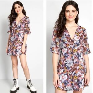 ModCloth Floral Daytime Darling‎ Mini  Button Front Mini Dress. Size 12. NWT.